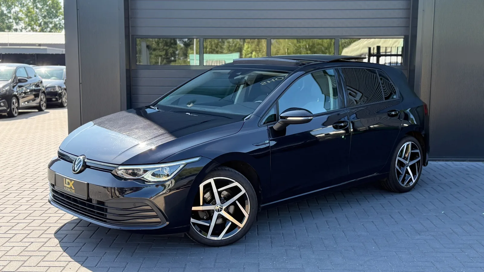 Volkswagen Golf (2020) — foto 1