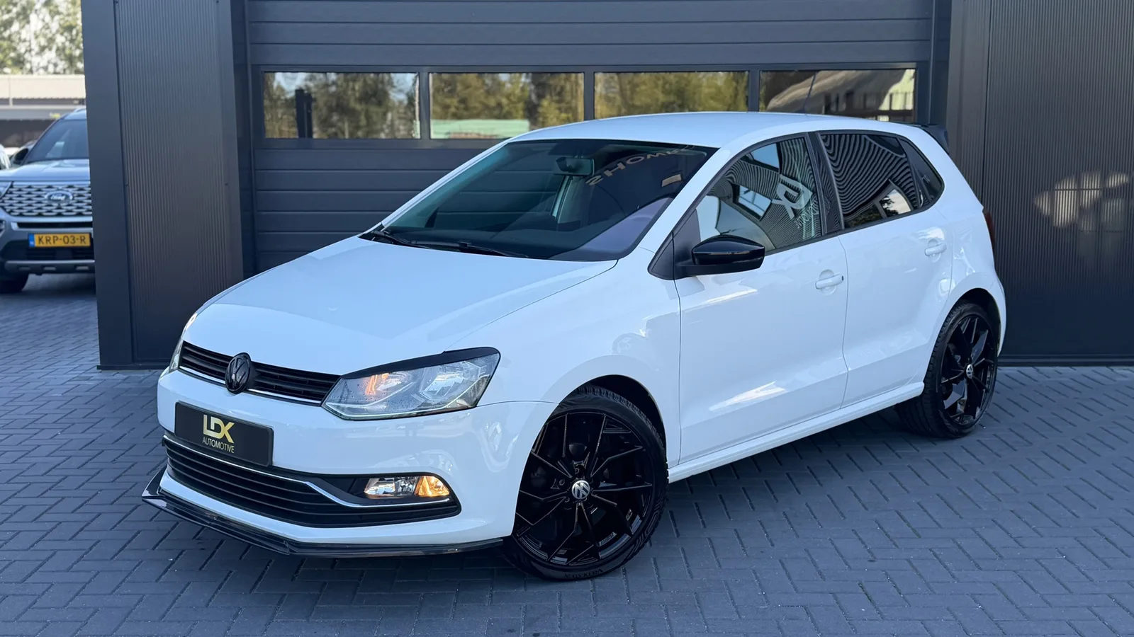 Volkswagen Polo (2016) — foto 1