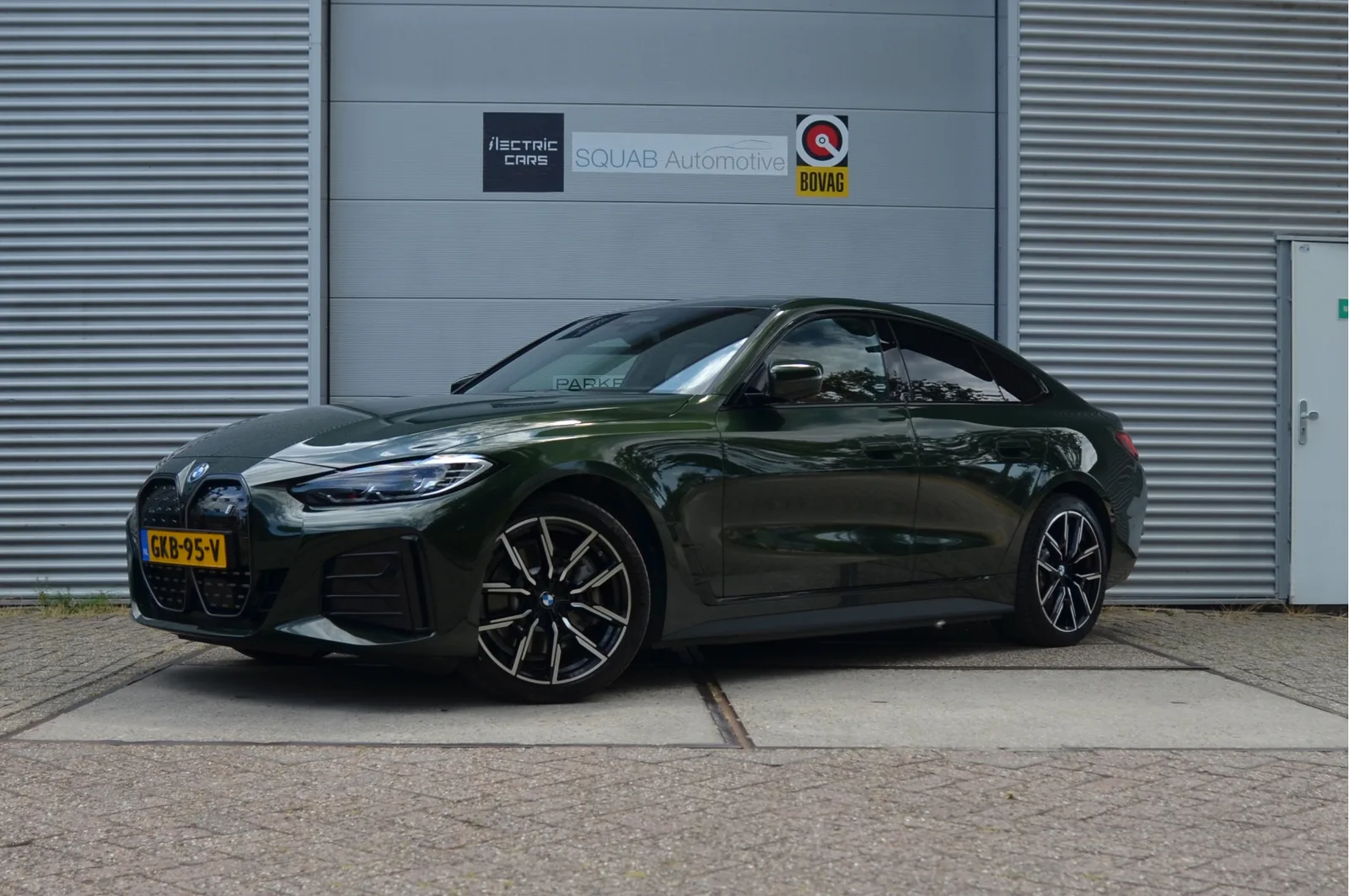 BMW i4 (2023) — foto 1