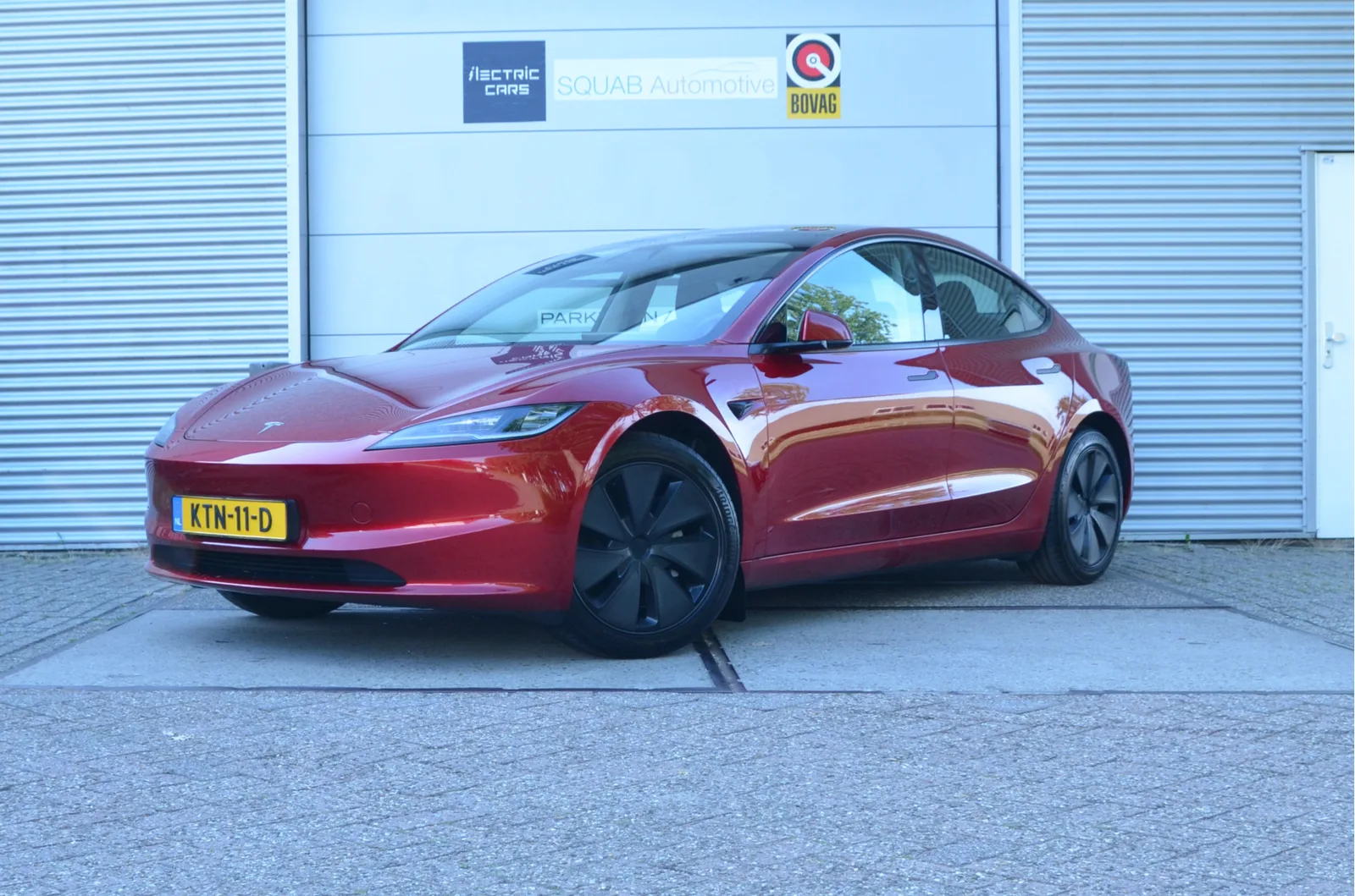 Tesla Model 3 (2024) — foto 1
