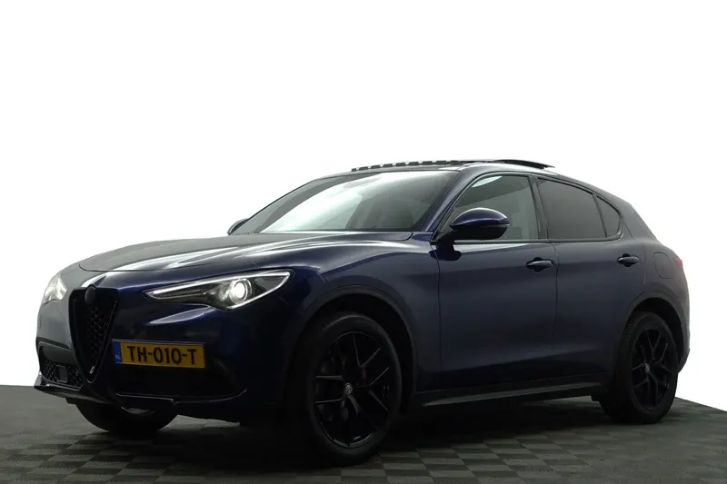 Alfa Romeo Stelvio (2018)
