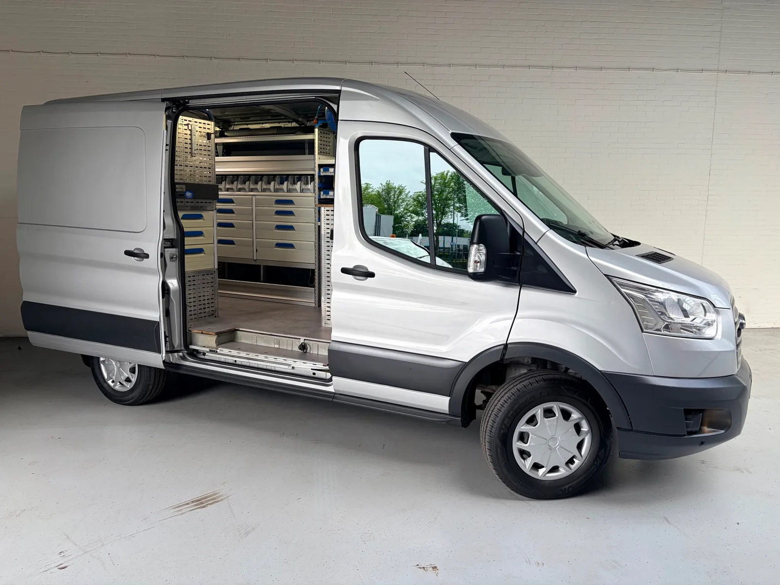 Ford Transit (2017) — foto 1