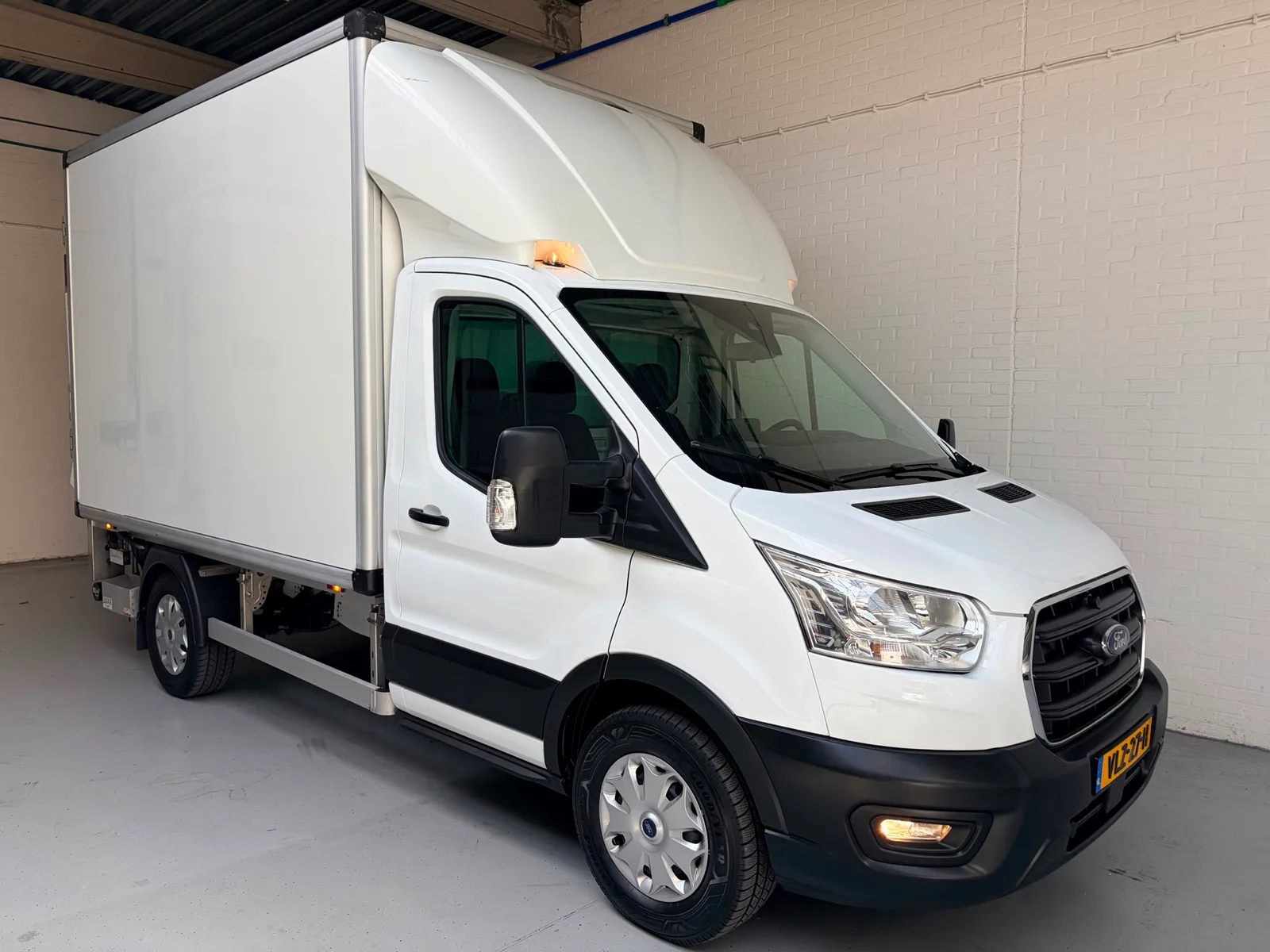 Ford Transit (2021) — foto 1