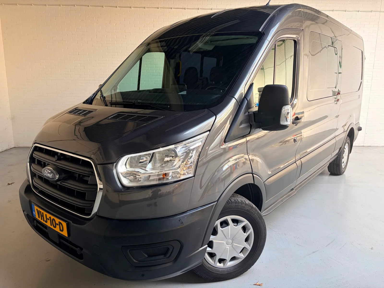 Ford Transit (2020) — foto 1