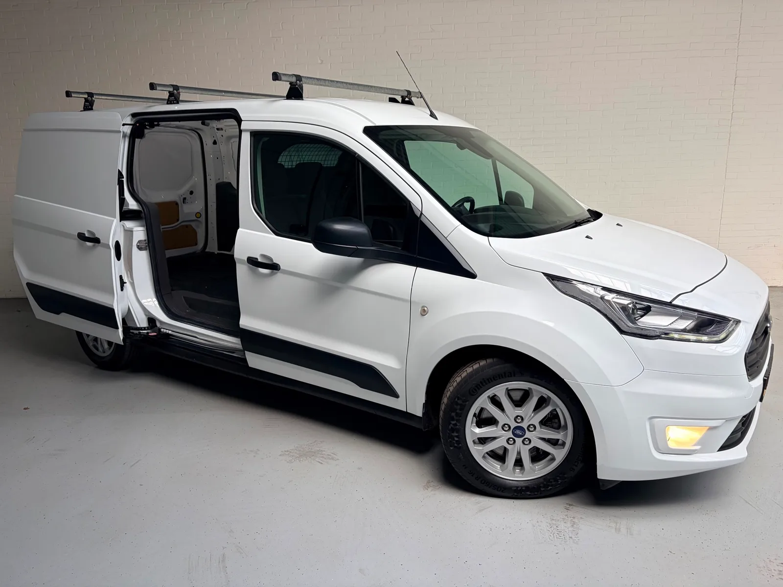 Ford Transit Connect (2021) — foto 1