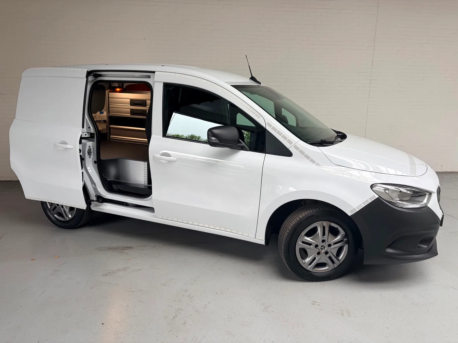 Mercedes-Benz Citan (2023) — foto 1