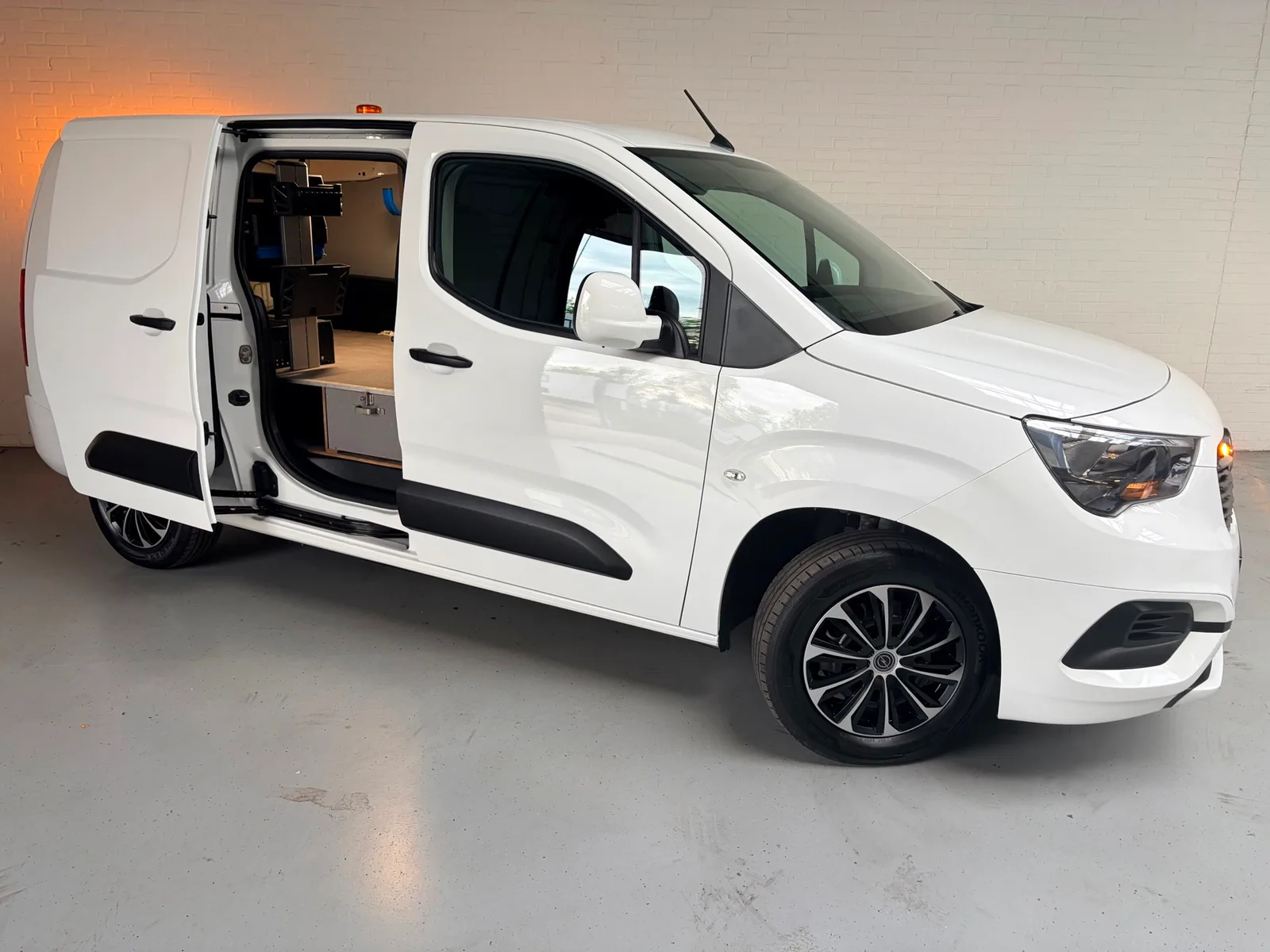 Opel Combo (2021) — foto 1