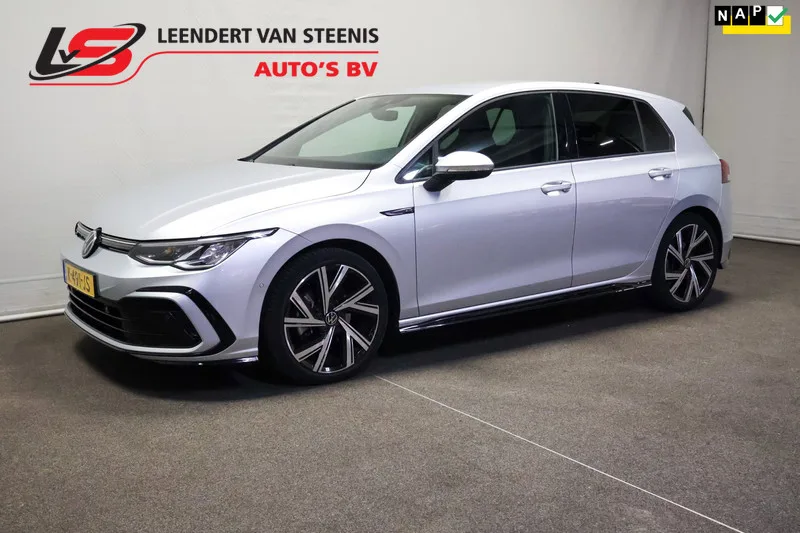 Volkswagen Golf (2021) — foto 1