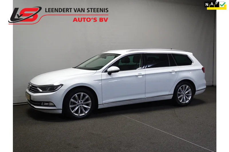Volkswagen Passat (2017) — foto 1