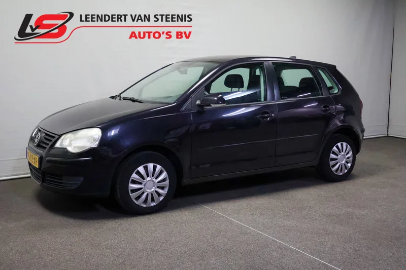 Volkswagen Polo (2005) — foto 1