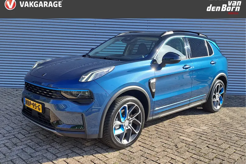 Lynk & Co 01 (2021)