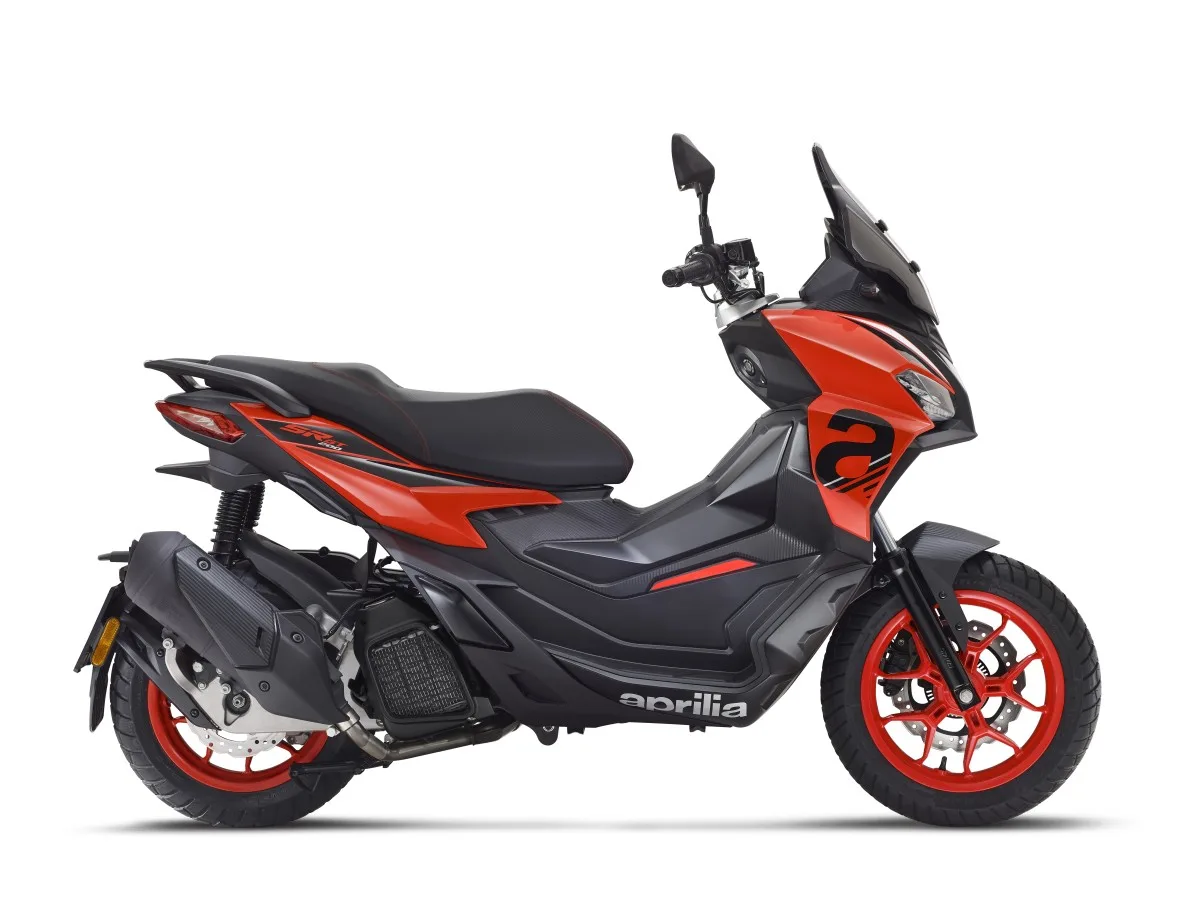 Aprilia SR GT 200 (2026) — foto 1