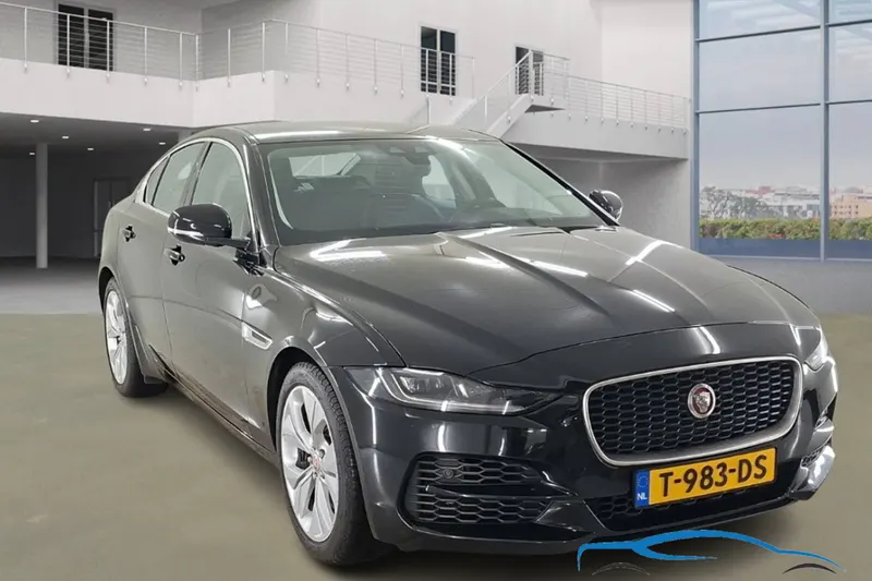 Jaguar XE (2020)