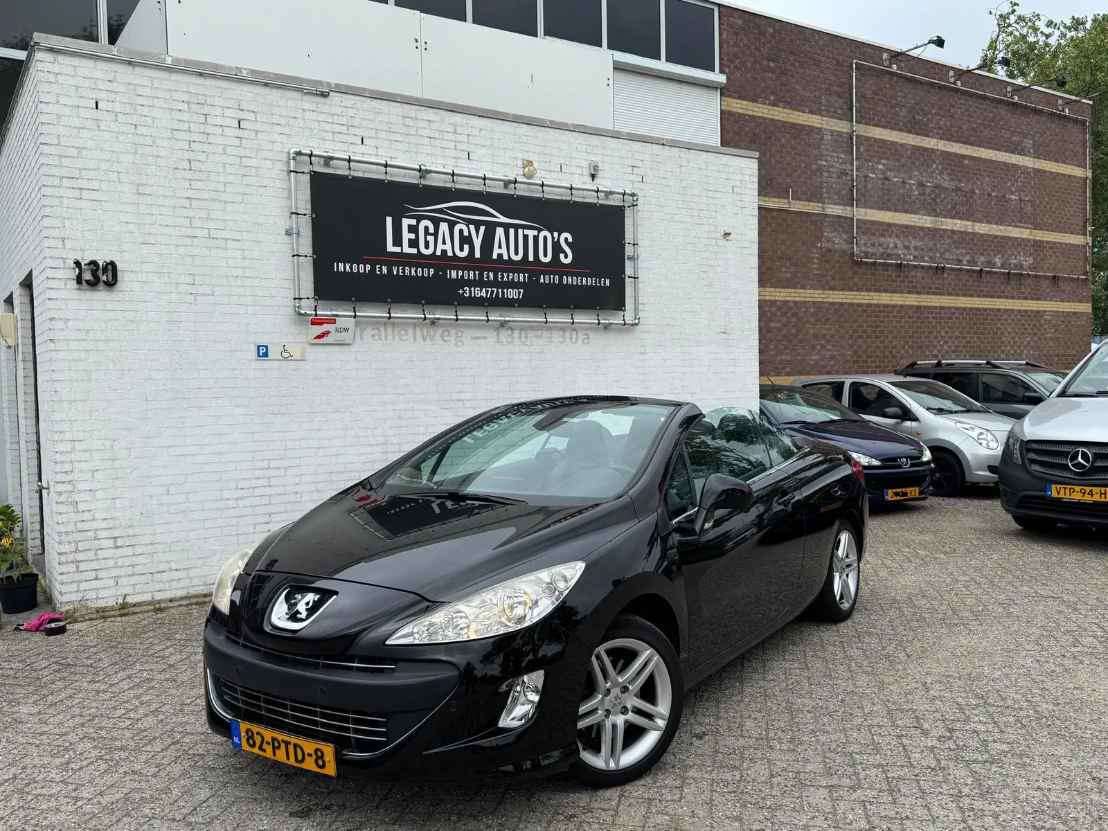 Peugeot 308 (2011) — foto 1