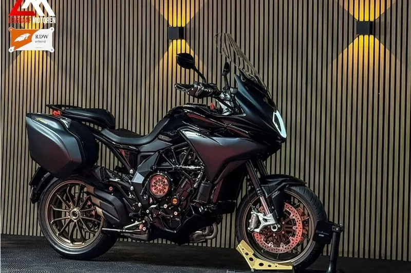 MV Agusta Turismo Veloce 800 (2023)