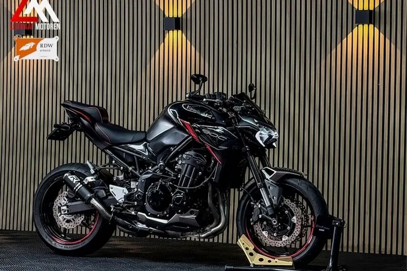 Kawasaki Z900 (0)