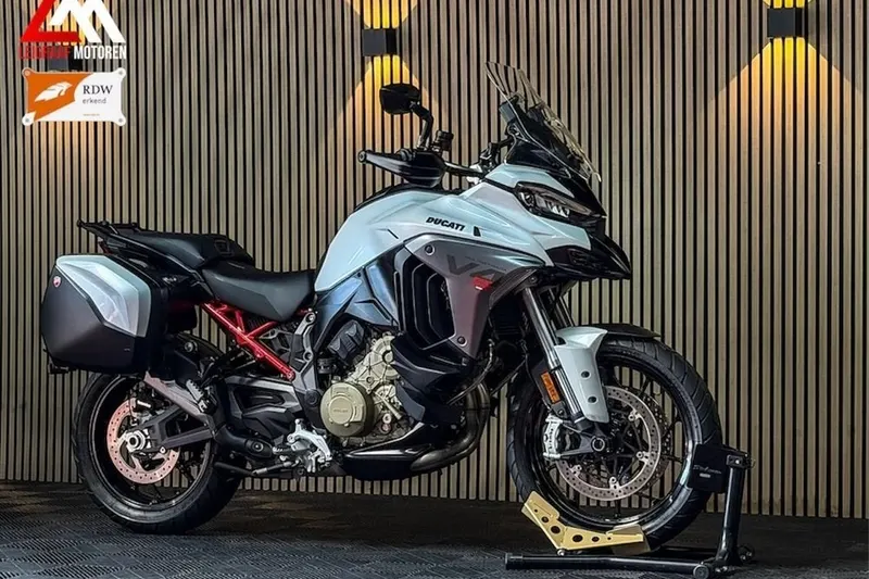 Ducati Multistrada V4S (2025)