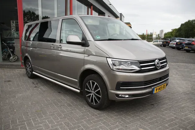 Volkswagen Transporter (2019) — foto 1