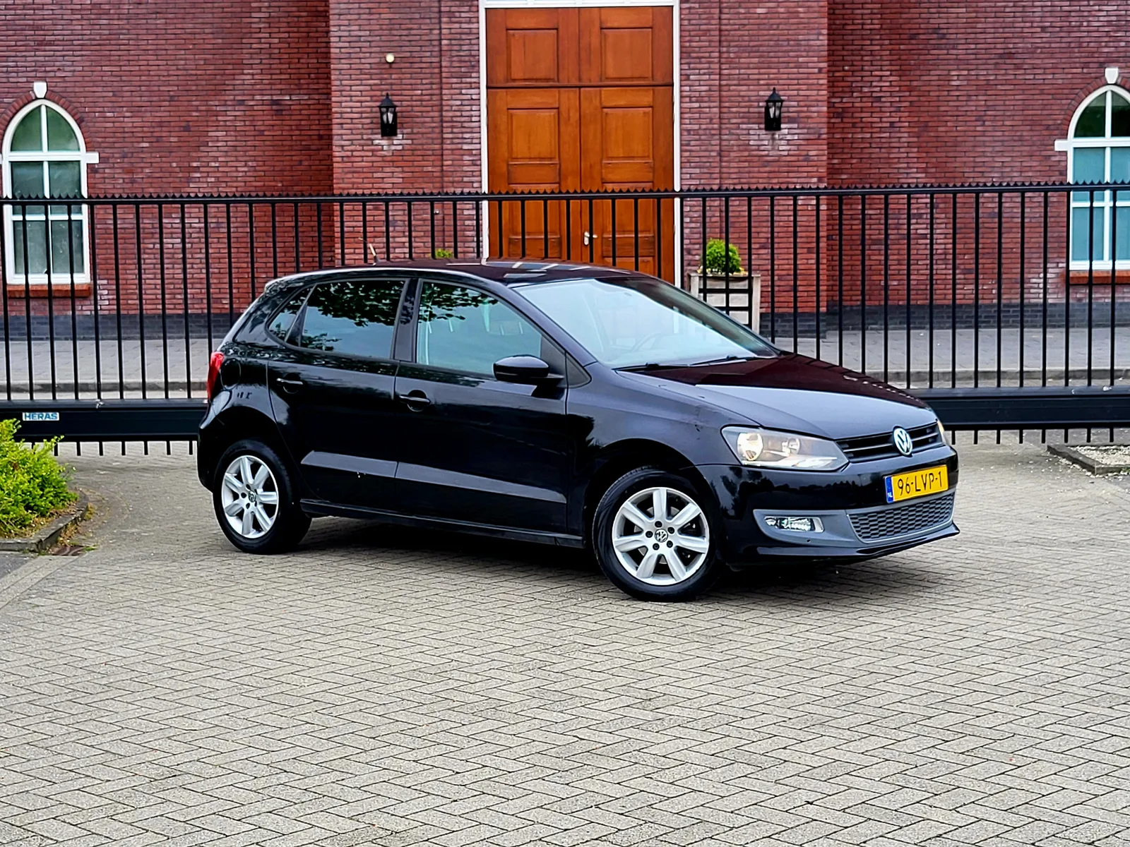 Volkswagen Polo (2010) — foto 1