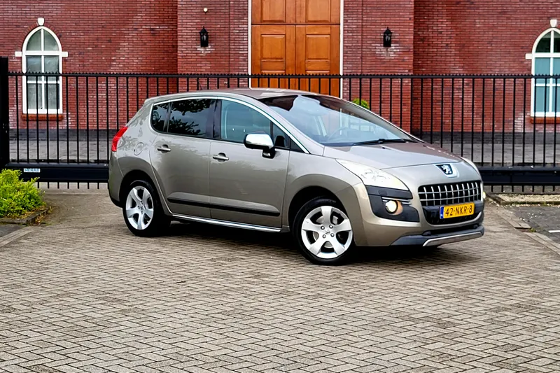 Peugeot 3008 (2010)