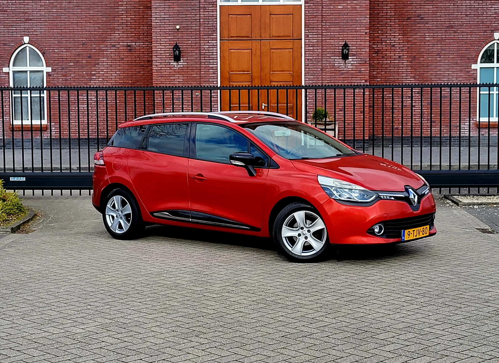 Renault Clio (2014) — foto 1