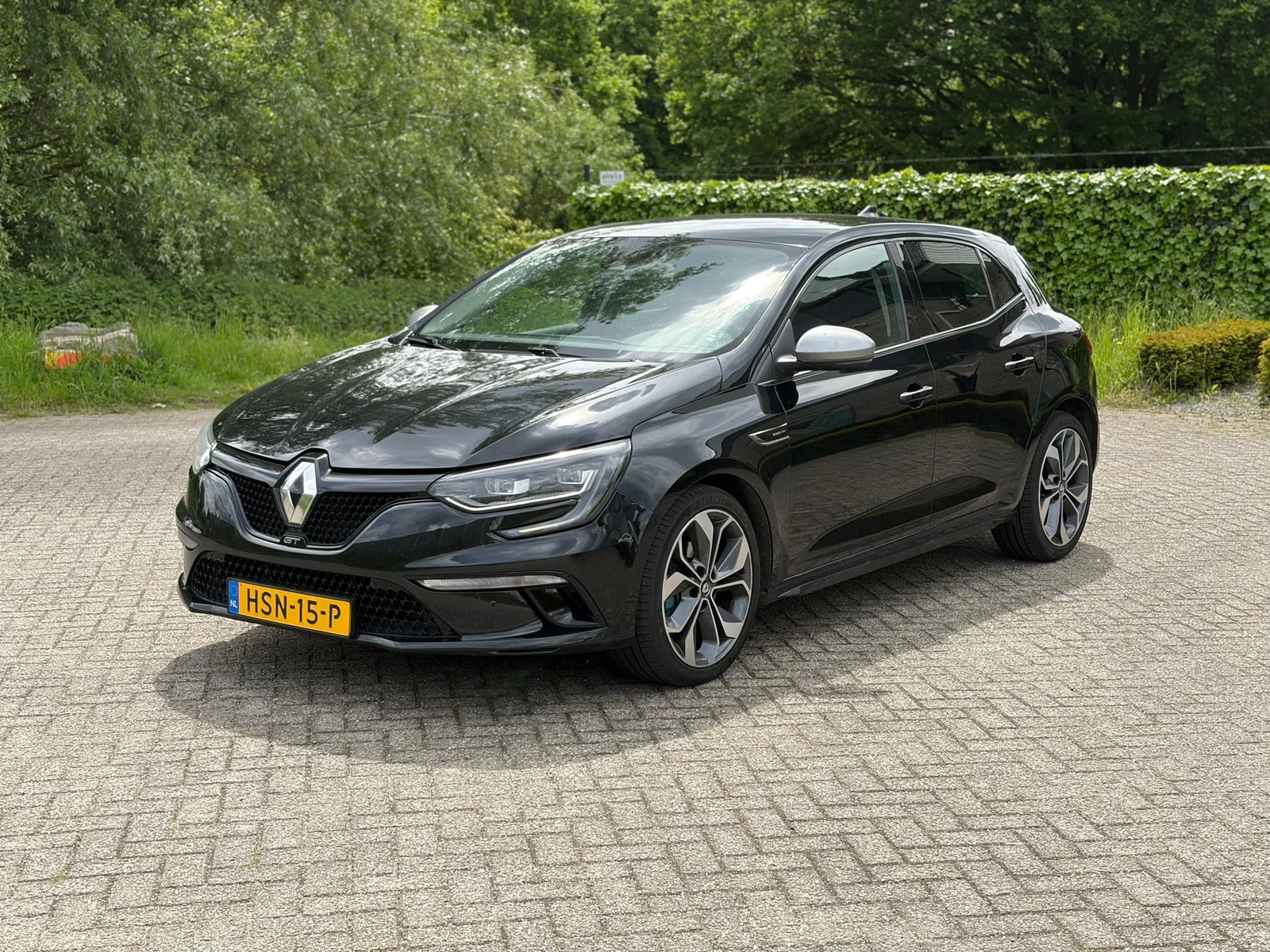 Renault Mégane (2019) — foto 1