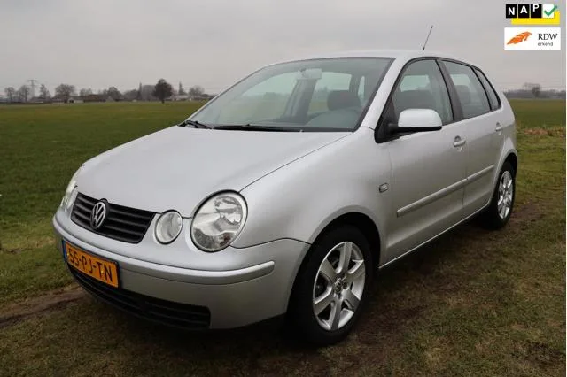 Volkswagen Polo (2004) — foto 1
