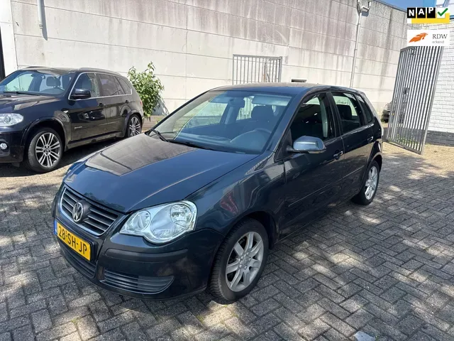 Volkswagen Polo (2006) — foto 1
