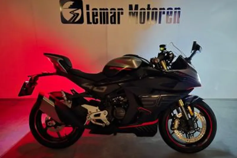 CFMoto 450 SR (2026)