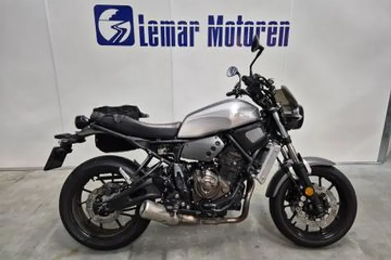 Yamaha XSR700 (2016)