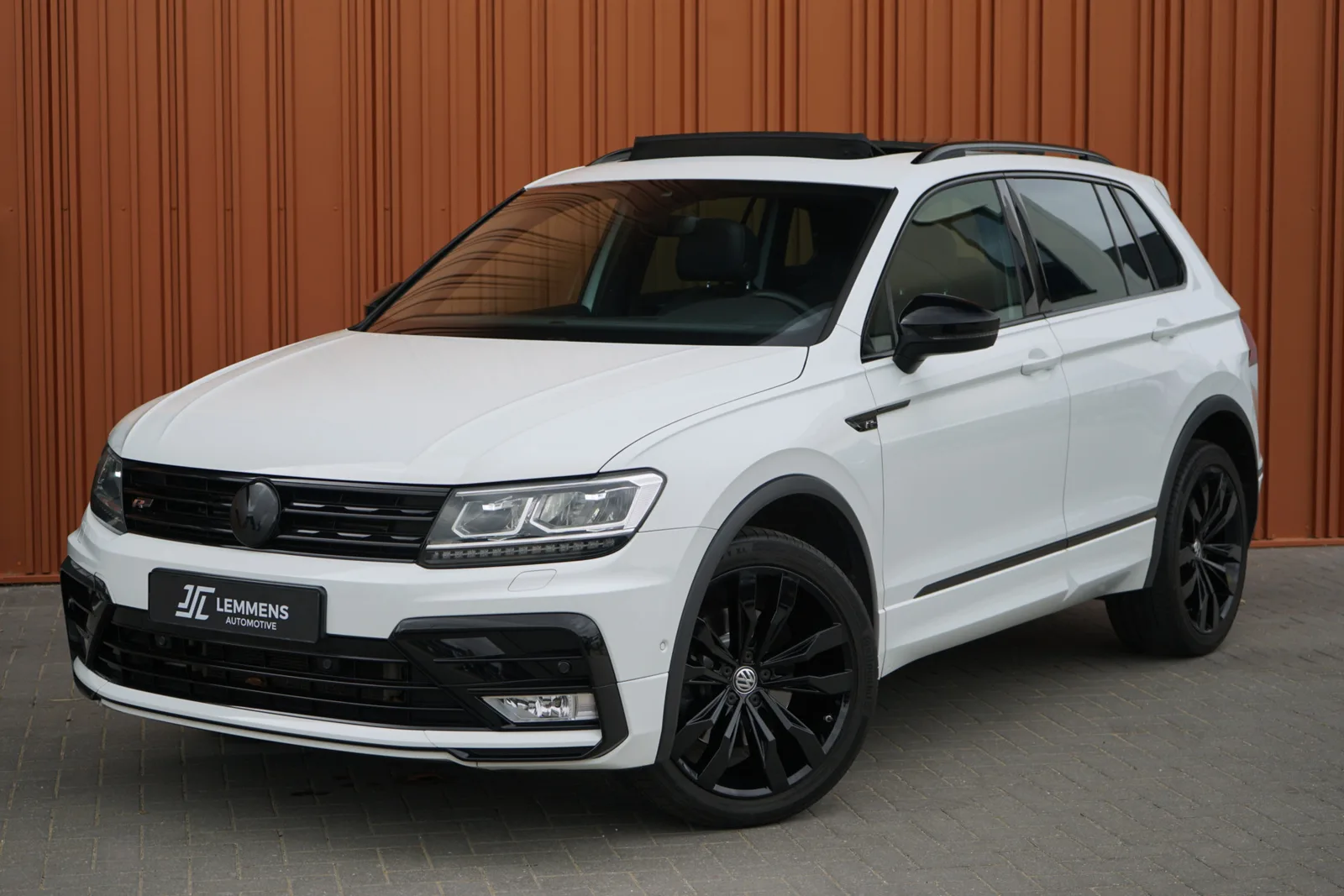 Volkswagen Tiguan (2016) — foto 1