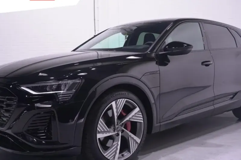 Audi Q8 e-tron (2024)