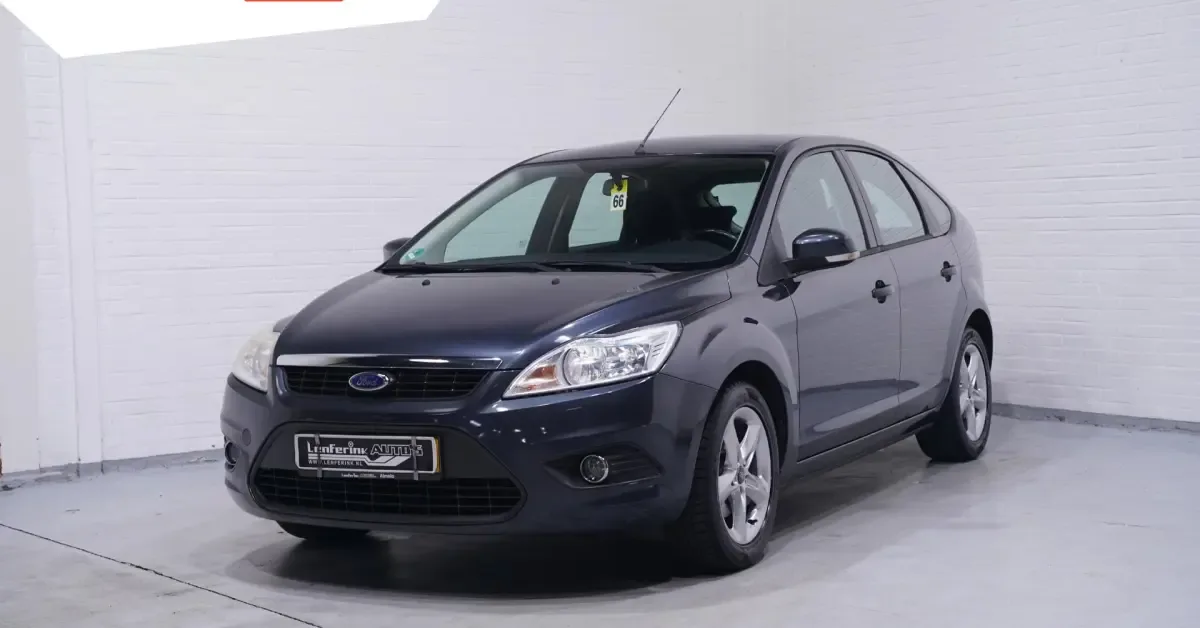 Ford Focus (2011) — foto 1