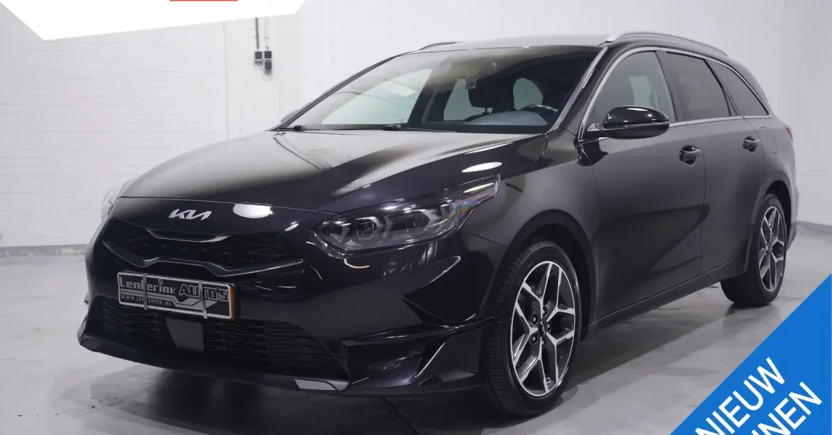 Kia Ceed (2022) — foto 1