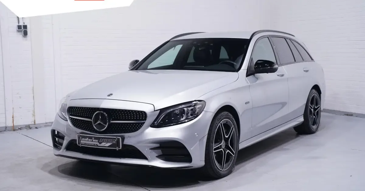 Mercedes-Benz C-Klasse (2020) — foto 1