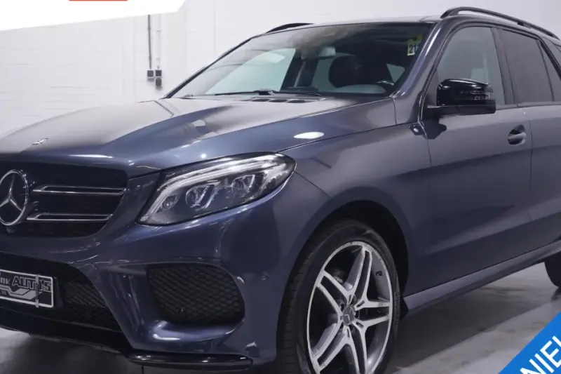 Mercedes-Benz GLE (2016)