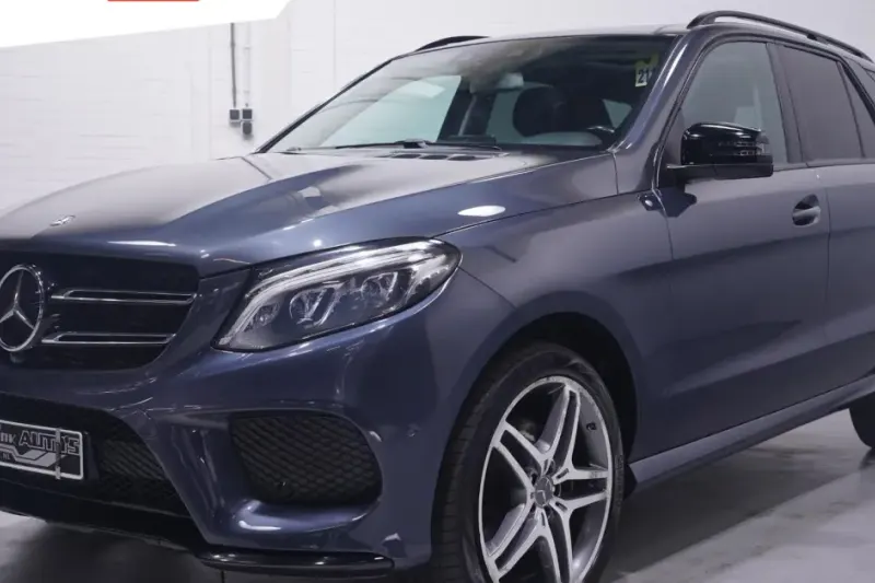 Mercedes-Benz GLE (2016)