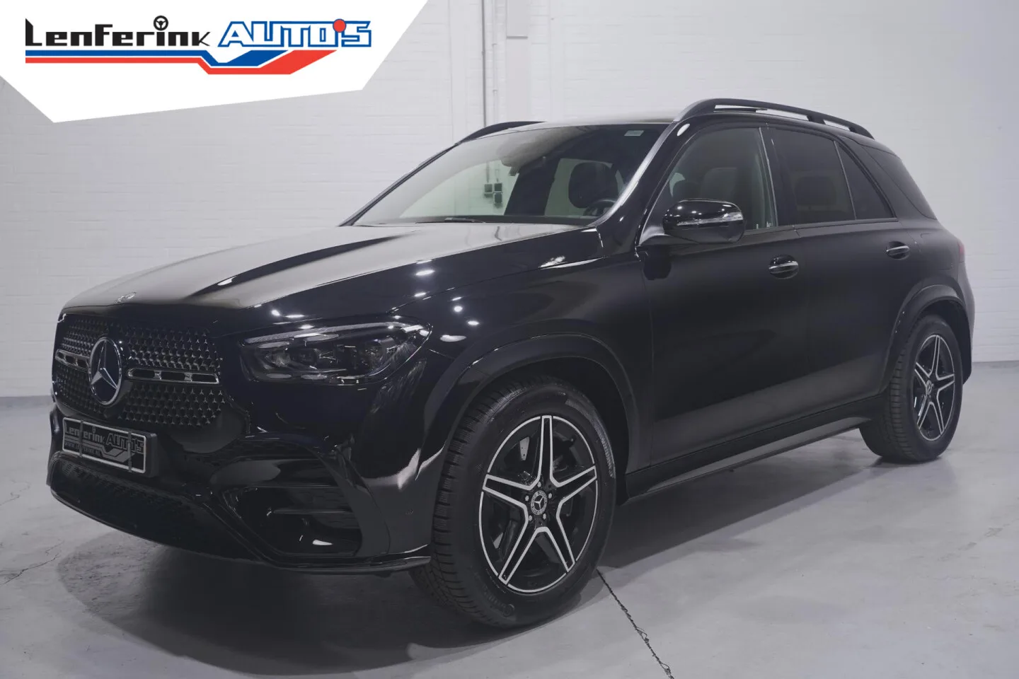 Mercedes-Benz GLE (2024) — foto 1
