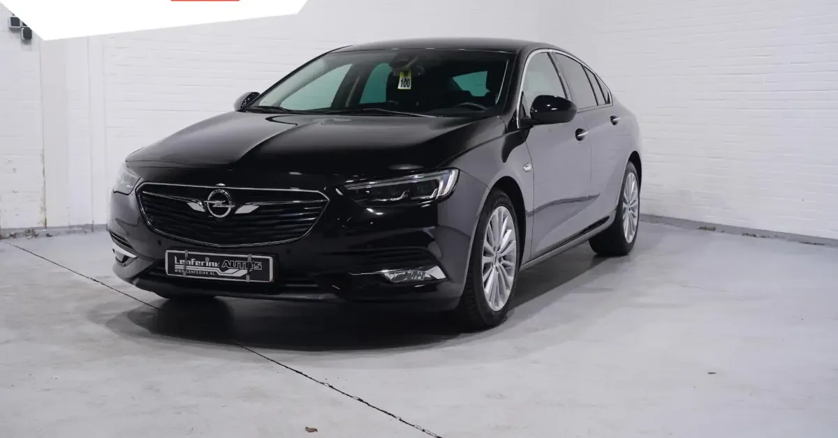 Opel Insignia (2018) — foto 1