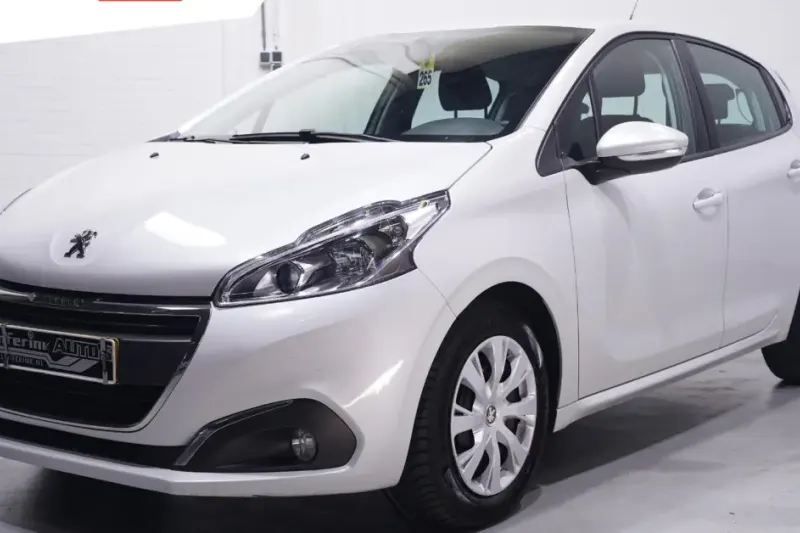 Peugeot 208 (2018)