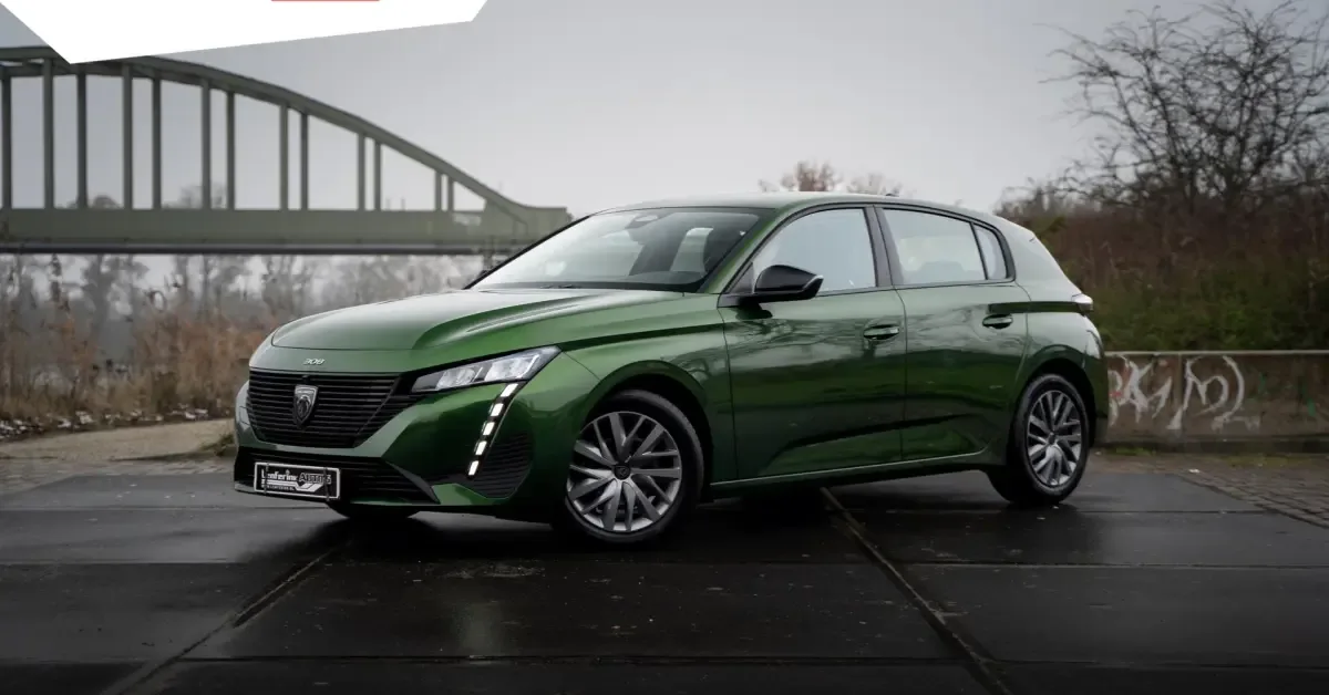 Peugeot 308 (2022) — foto 1
