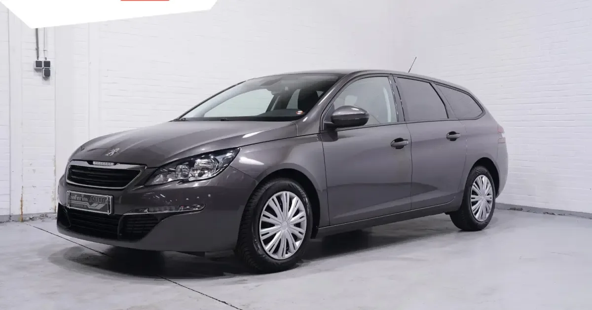 Peugeot 308 (2016) — foto 1