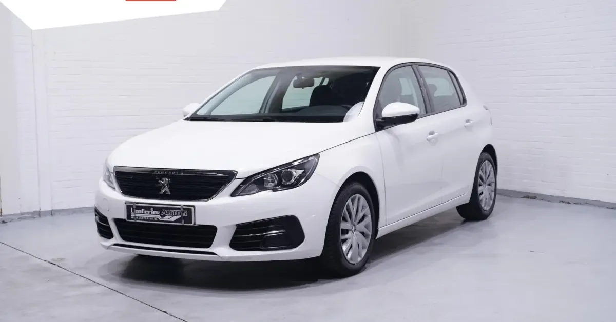 Peugeot 308 (2020) — foto 1