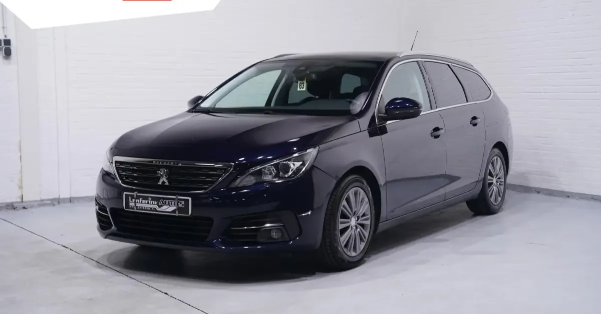Peugeot 308 (2020) — foto 1