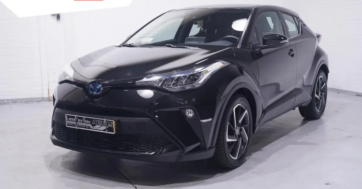 Toyota C-HR (2022) — foto 1