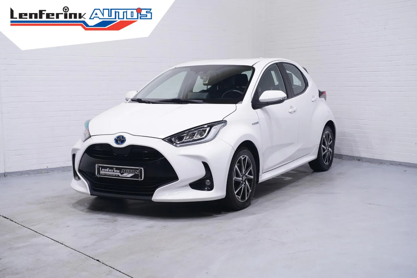Toyota Yaris (2021) — foto 1