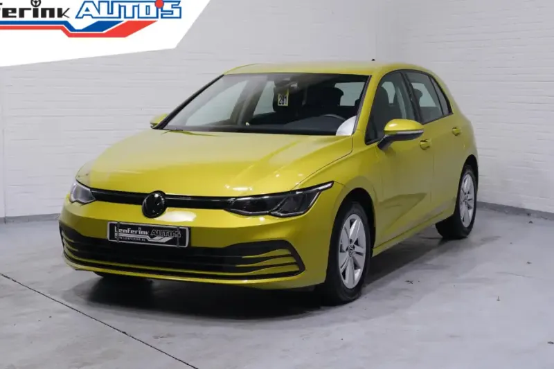 Volkswagen Golf (2023)