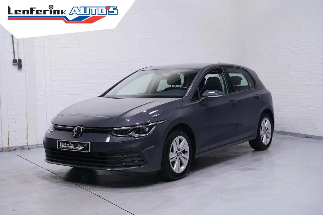 Volkswagen Golf (2020) — foto 1