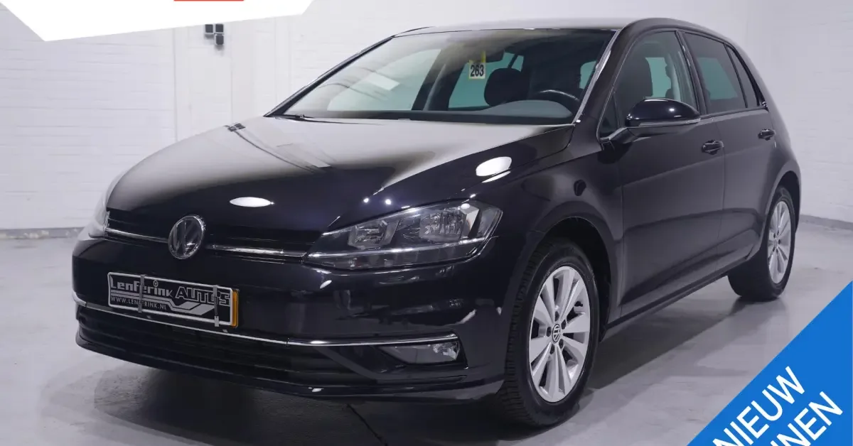 Volkswagen Golf (2019) — foto 1