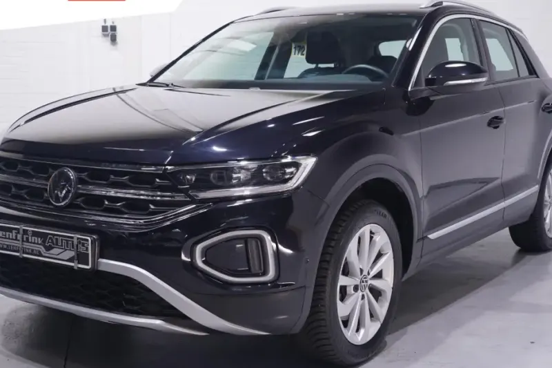 Volkswagen T-Roc (2024)